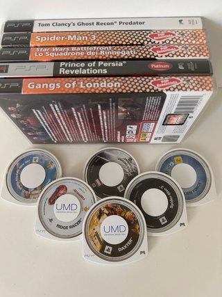 Lotto 11 Giochi PSP UMD