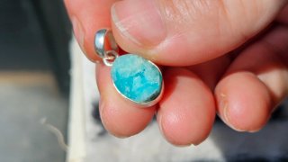 Colgante Hemimorfita en Bruto