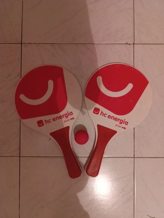 Palas de playa y pelota