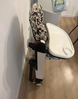 Trona plegable para bebé marca Siesta