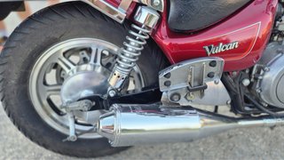 Kawasaki Vulcan 500 Cruiser Roja y Plata