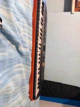 Tastiera Casio SA-76 con custodia e alimentatore