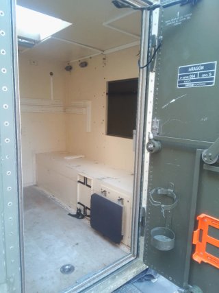Célula Contenedor Militar Shelter lang Rover