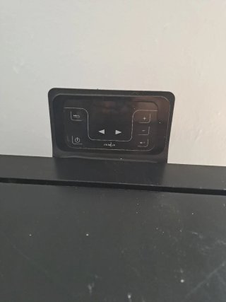 Chimenea eléctrica negra y gris