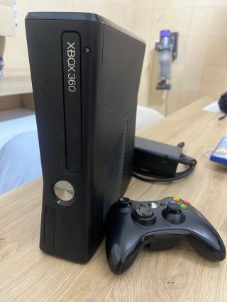 Xbox 360 Nera con Controller