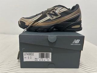 New Balance Sneakers 740, Negro/Dorado. 44 EUR