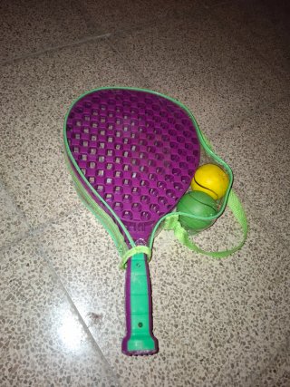 Palas de playa para niños con pelotas