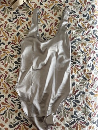 Body plateado talla única