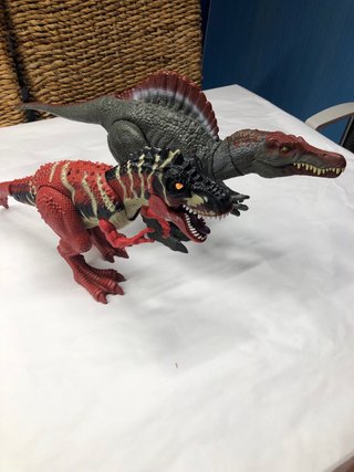 Muñeco Dinosaurio T-Rex Rojo