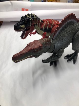 Muñeco Dinosaurio T-Rex Rojo