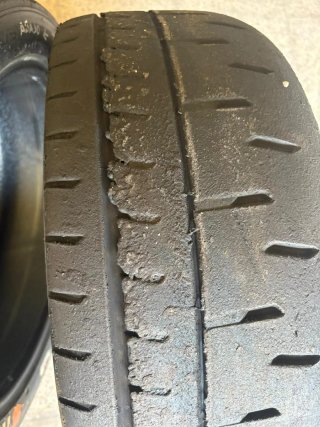 Neumáticos Hankook 18 T33 compuesto duro 235/40/18