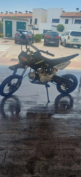 Moto 6 a 12 años Kawasaki KX 100 Motocross Negra