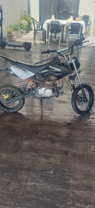 Moto 6 a 12 años Kawasaki KX 100 Motocross Negra