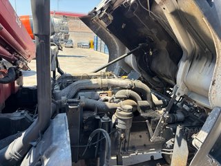 Camión volquete con grúa Amco Volcat 807