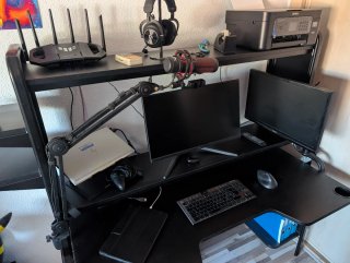Escritorio IKEA FREDDE Negro