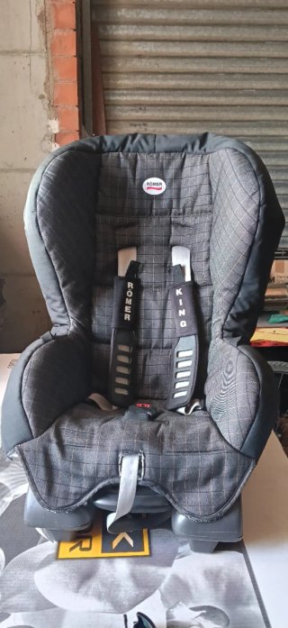 Silla de coche para bebe Romer King