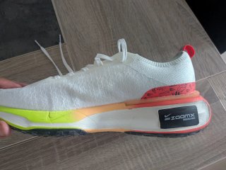 Nike Invincible Run 3 Talla 43