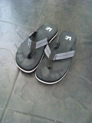 Chanclas de dedo negras