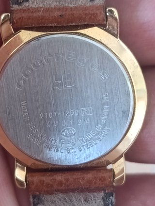 Reloj Courrèges Paris Marrón y Dorado