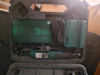 Parkside Dremel con accesorios.