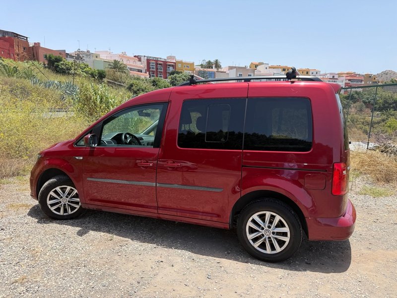 Volkswagen Caddy 2018 - foto 1