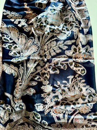 Foulard in seta Regina Schrecker