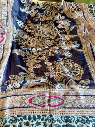 Foulard in seta Regina Schrecker