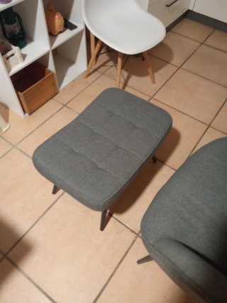 Sillón y reposapiés Jysk tlf contacto 623331537
