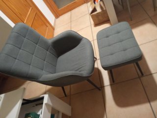 Sillón y reposapiés Jysk tlf contacto 623331537