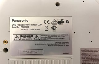 Proyector Home Cinema Panasonic PT-AX200E 800horas