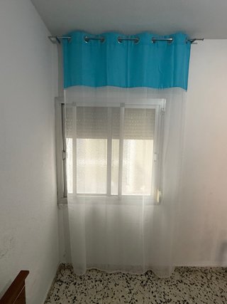 Cama 105cm+Mesa+Baúl+Cortinas