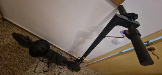 Patinete Eléctrico con Casco de Regalo