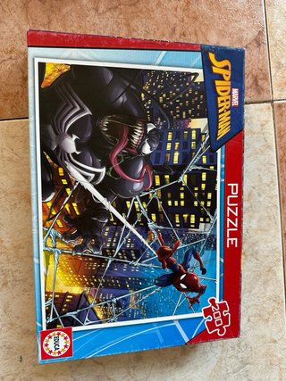 Lote 3 Puzzles Marvel Avengers y Spiderman