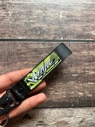 LLAVERO BORDADO KAWASAKI NINJA LOGO MOTO