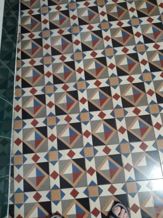 M2 = 50€ = 25 uds Baldosas hidráulicas 20x20