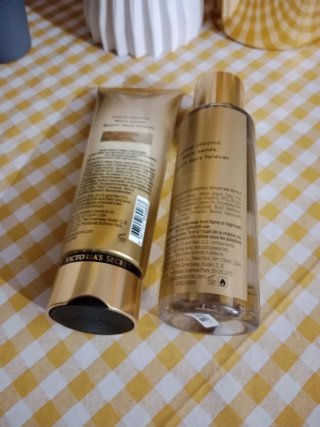 Victoria's Secret Coconut Passion Loción y Bruma