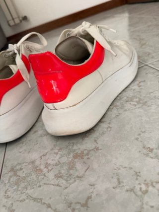 Sneakers Alexander McQueen Uomo Bianche Rosse