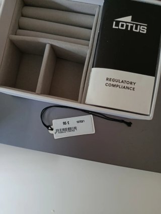 Reloj Lotus Mujer Caja y Etiquetas Nuevo