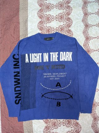 Jersey Azul SNWND INC A Light in the Dark