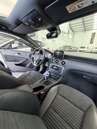 Mercedes-Benz Clase A Mercedes Clase A A 180 d AMG Line