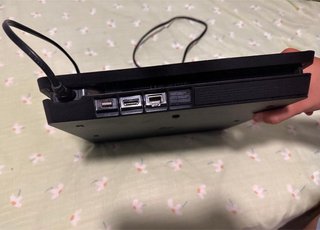 PS4 (PlayStation 4) Negra + 2 Mandos + 10 Juegos
