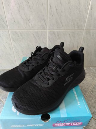 Scarpe Skechers nere