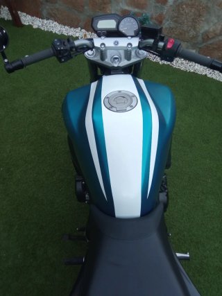 Yamaha Fazer Naked Azul/Blanco