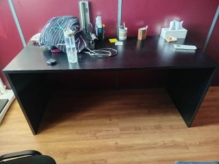 Mesa de despacho negra