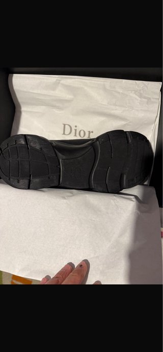 Dior B22