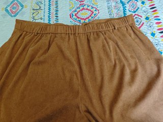 Pantalón pana marrón talla grande