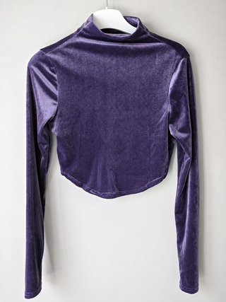 Top morado de terciopelo