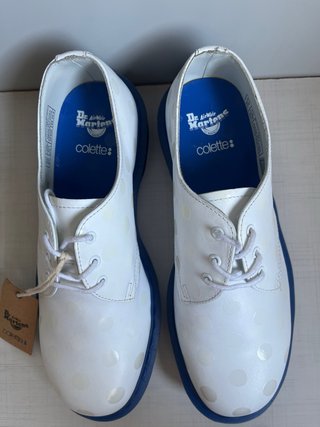 Zapatillas Dr. Martens Lunares Blancas y Azules