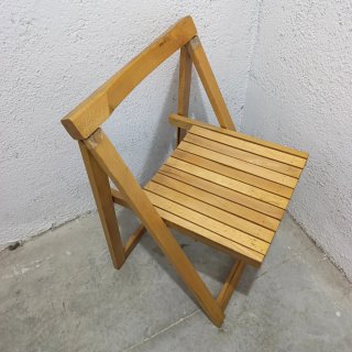 Silla plegable de madera