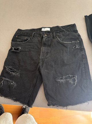 Pantalones vaqueros Bershka desgastados